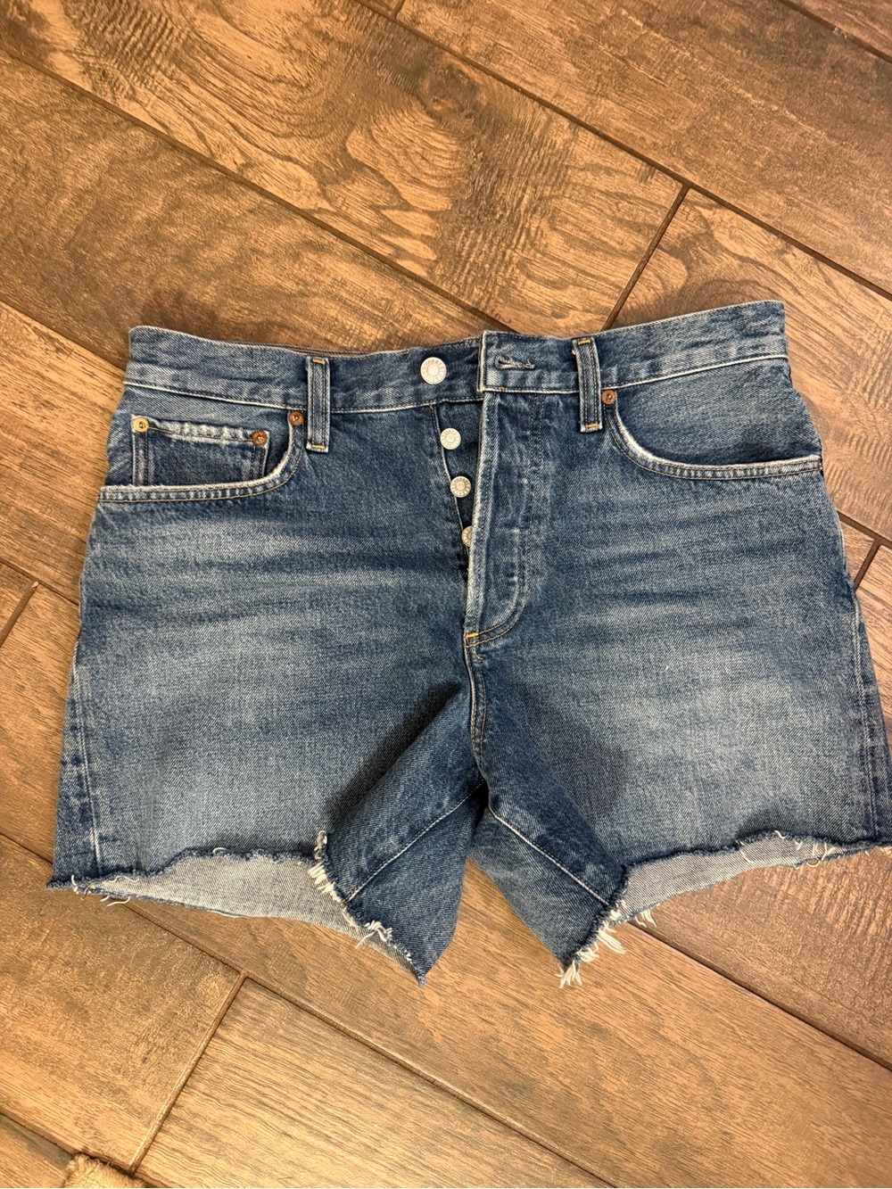 Agolde Raw-Hem High-Rise Denim Shorts - Medium Blue